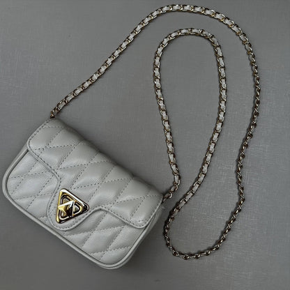 Pearl Handbag GC