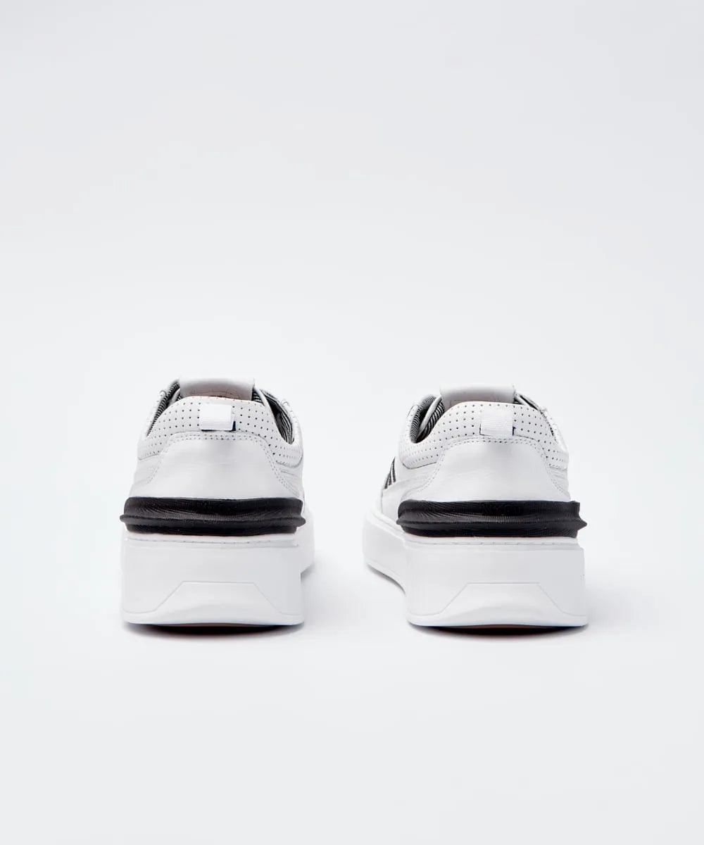 Sneaker Code Logo Weiß