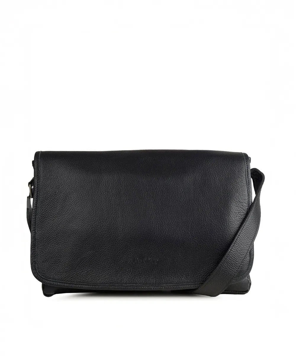 PASTA CARTEIRAO BÁSICA EM COURO - PRETO